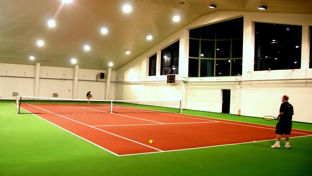Blue Diamond Hotel Active Spa Trzebownisko Kültér fotó